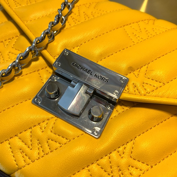 Michael Kors mustand quilted bag - Picture 4 of 10